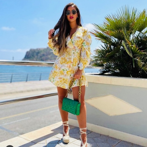 Zara floral print dress bloggers favorite NWT - Picture 4 of 12